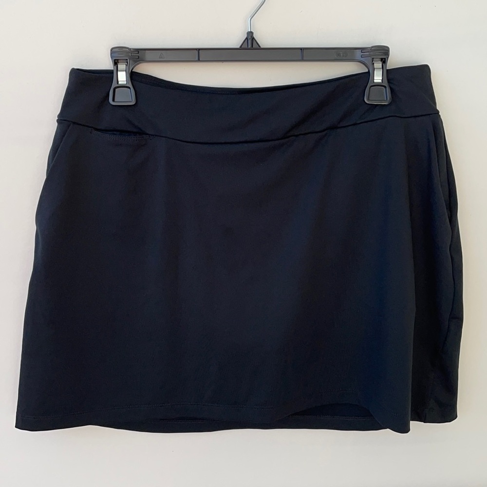 Nike Women's Black Dri-Fit Skort